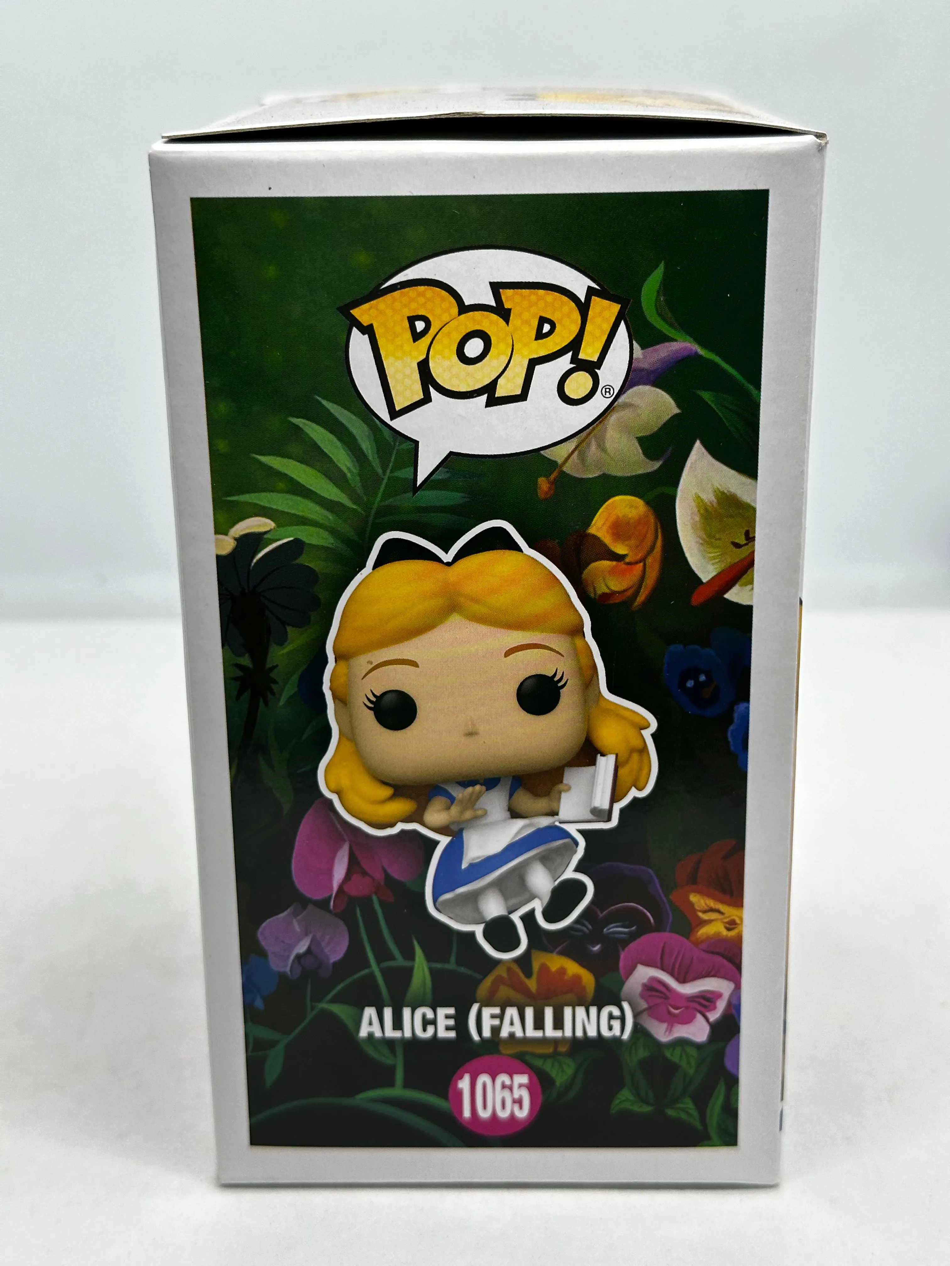 Alice in Wonderland (1951) - Alice (Falling) 70th Anniversary #1065 Pop! Vinyl