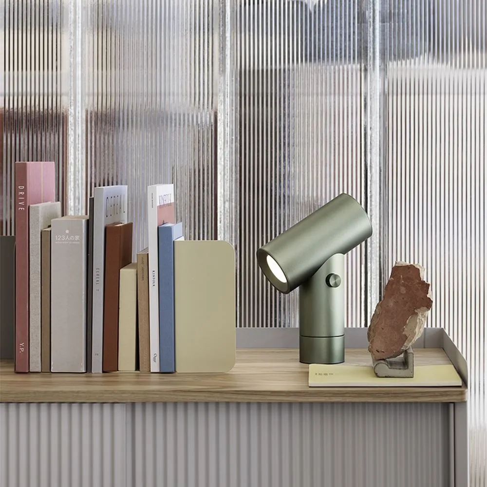 Beam lamp