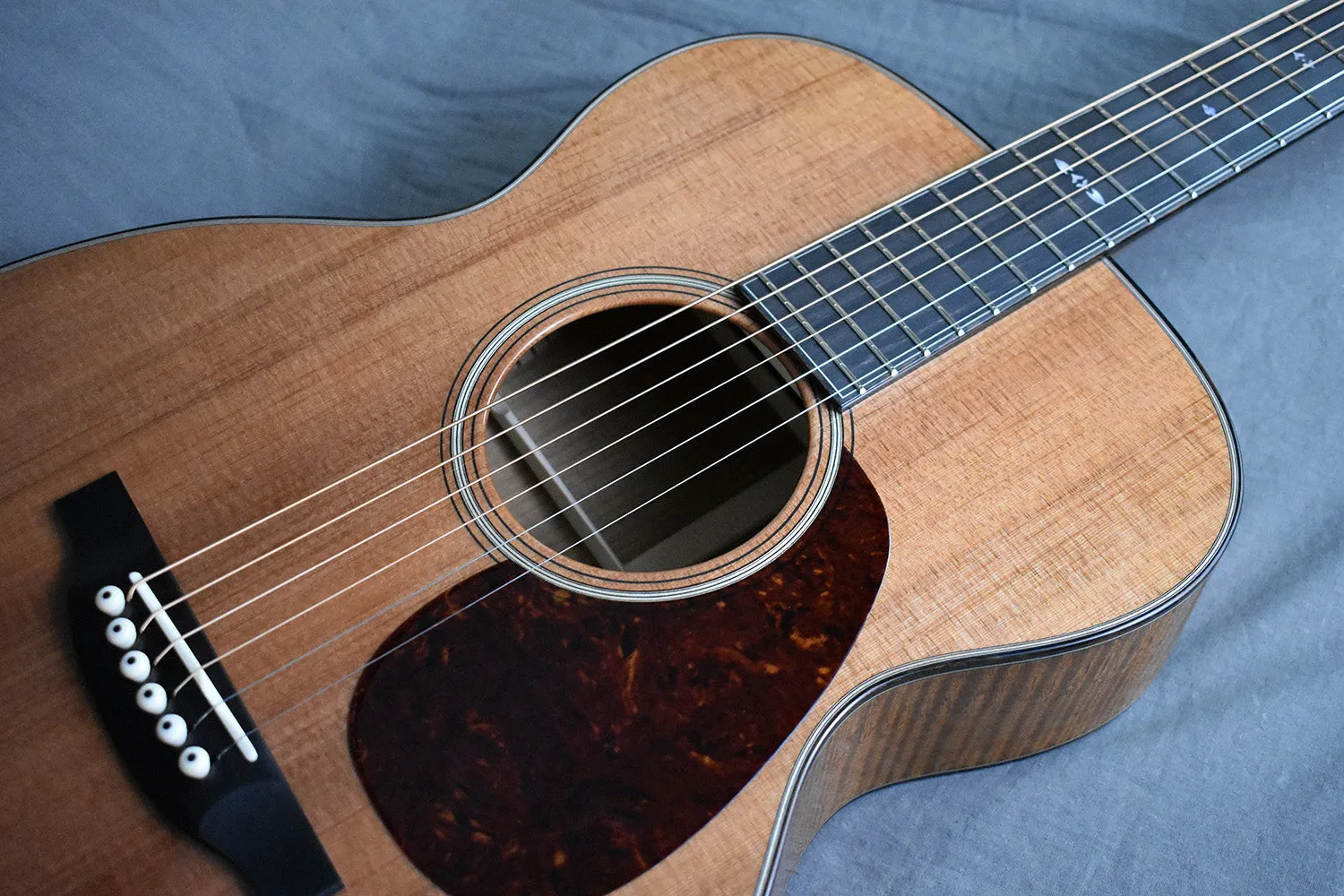 Bourgeois "The Coupe" 00-12 Custom Redwood AT Maple