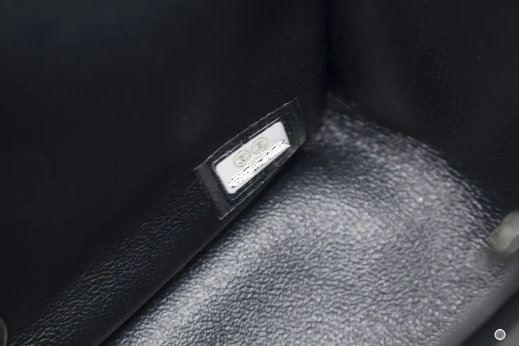 Chanel A35200 Y60594 CC Chervon Mini Square Black   94305 Lambskin 17CM Shoulder Bags Shw