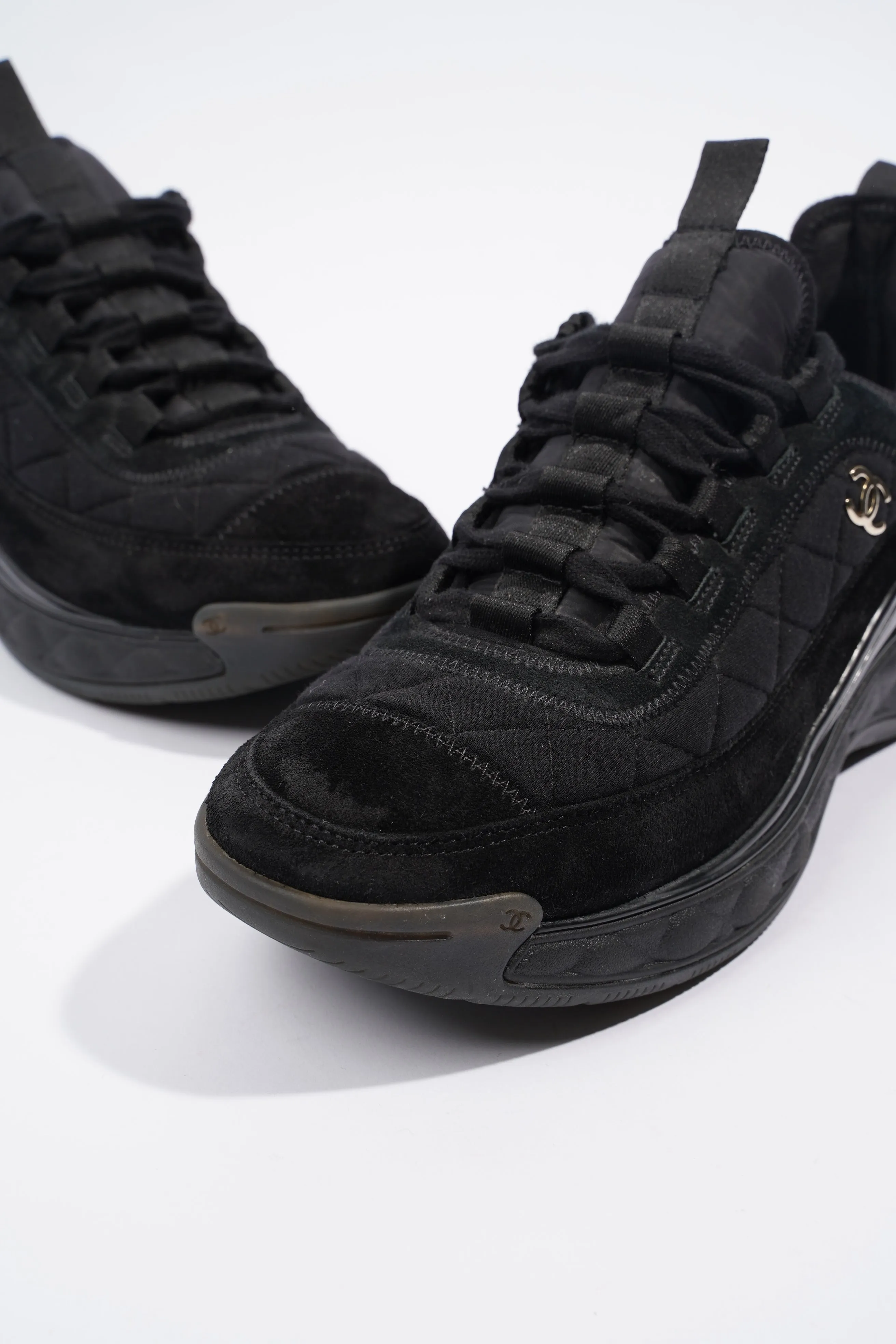 Chanel CC Logo Sneaker Black Canvas EU 39 UK 6