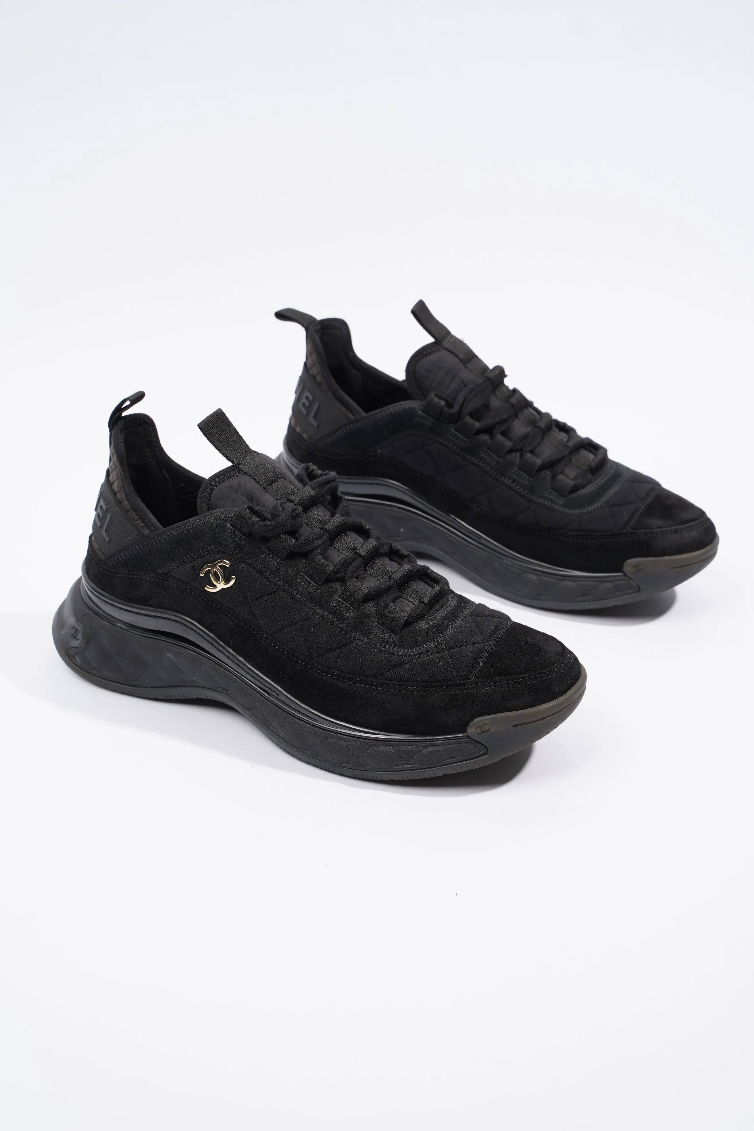 Chanel CC Logo Sneaker Black Canvas EU 39 UK 6