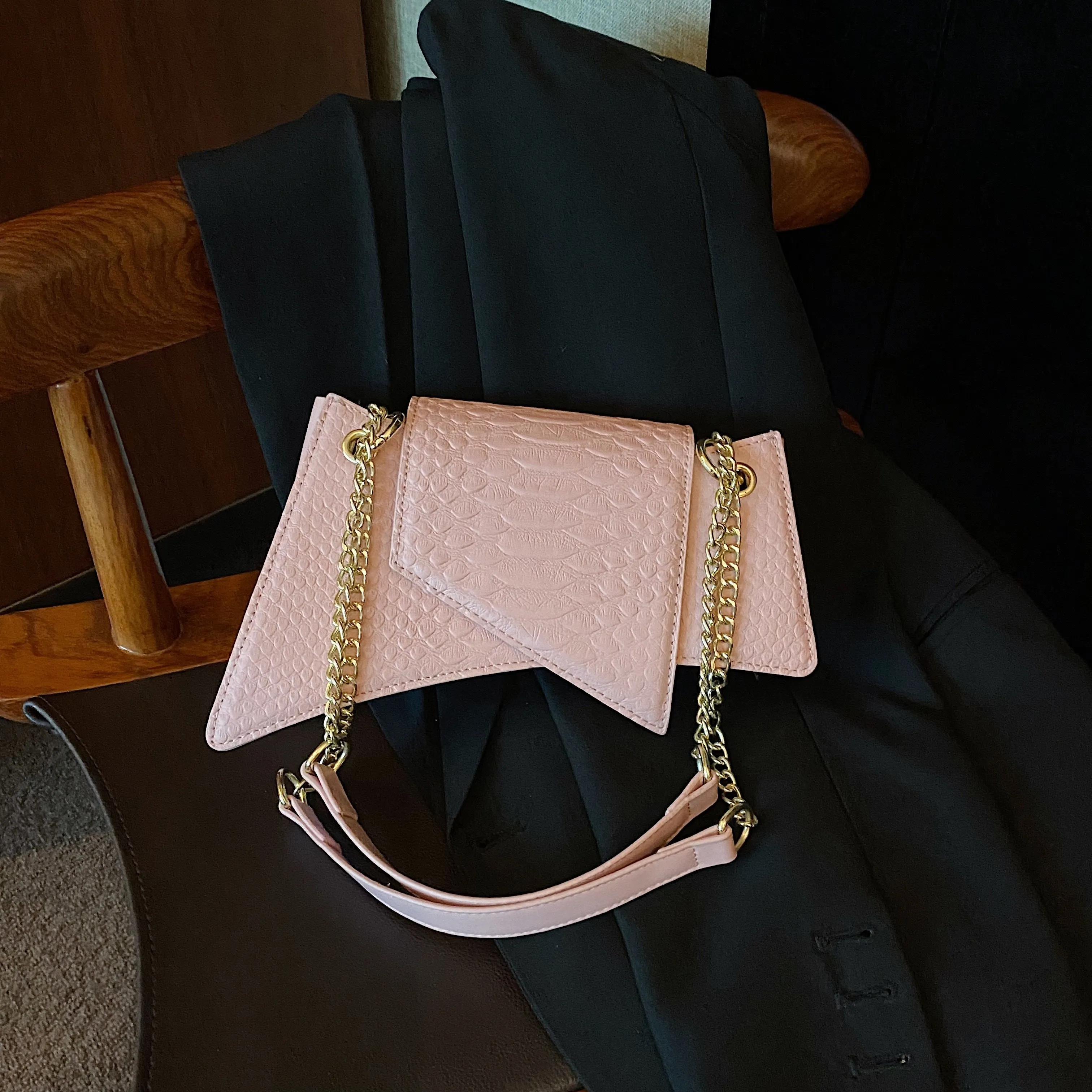 Chic Crocodile Chain Bag Personality, Shaping Womens Shoulder Bag