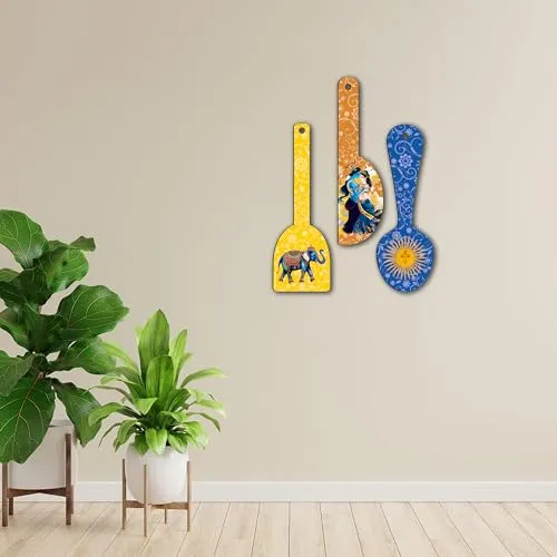 CLAWCRAFTS Modern Wooden Wall Hanging for Home Decoration | Office | Gift | Wall Decor Hanging Ornament | Living Room | Bedroom | Wooden Decorative Items (Radha Krishna)