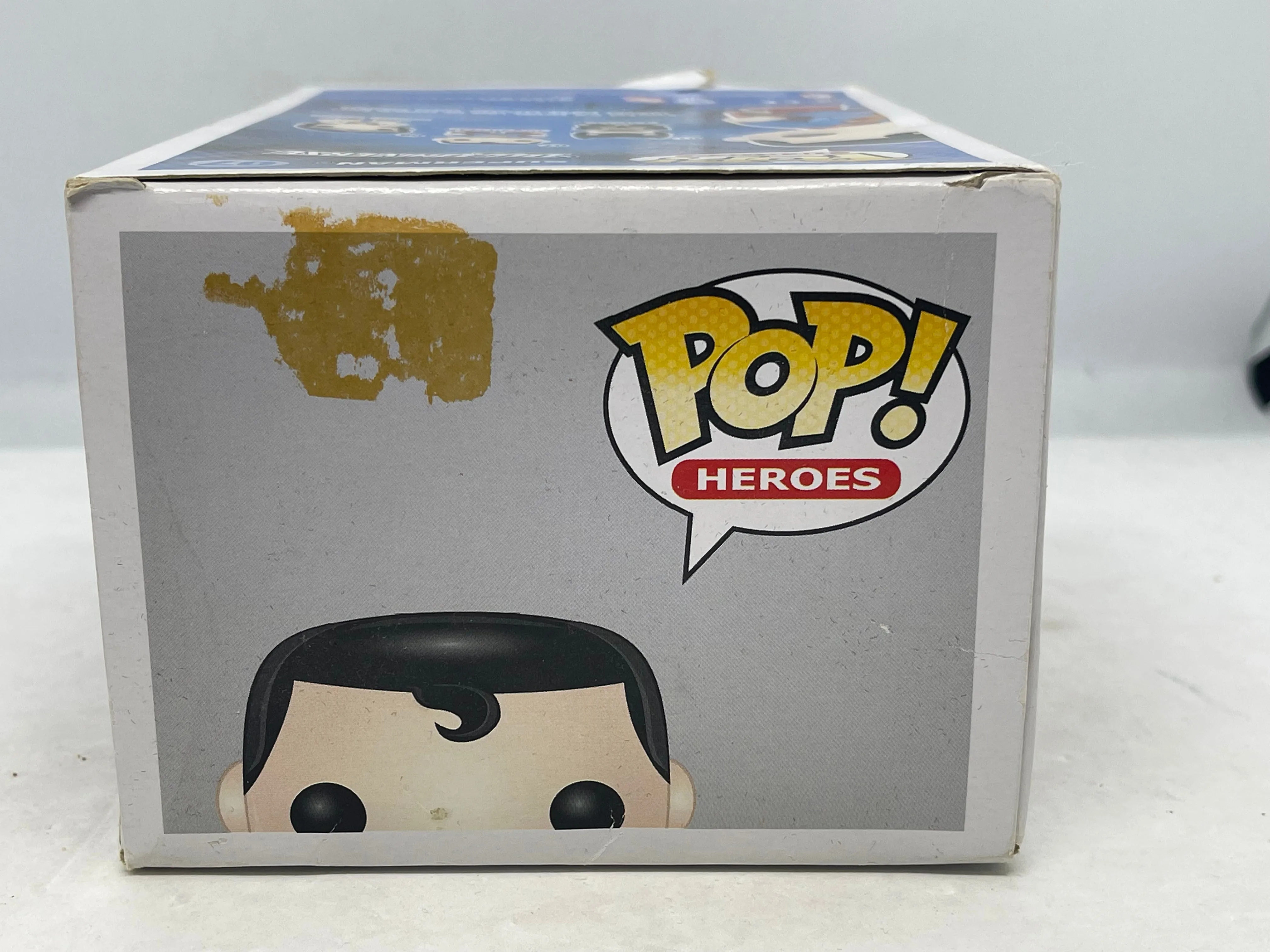 DC Universe - Superman #07 Pop! Vinyl