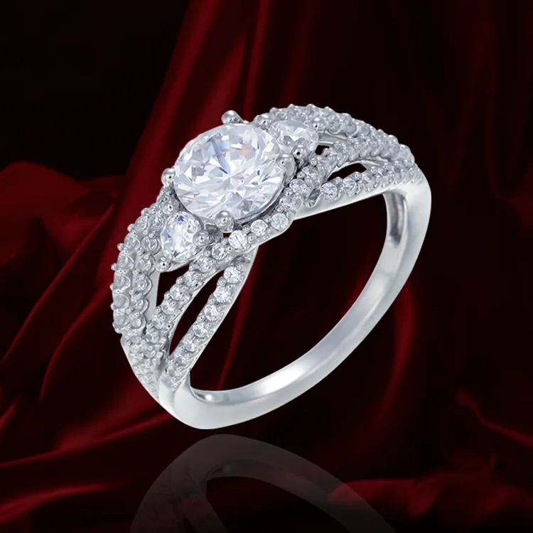 Glamorous Split Band Pave Ring