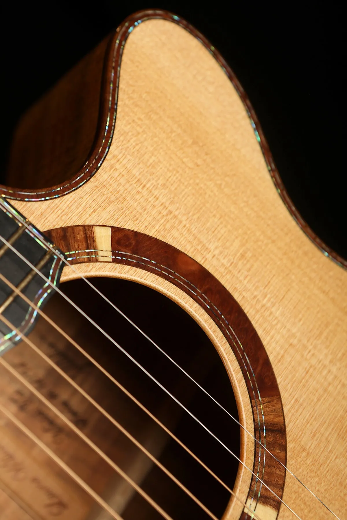 Laurie Williams Tui 'Kauri / Tasmanian Blackwood' Preowned 2013