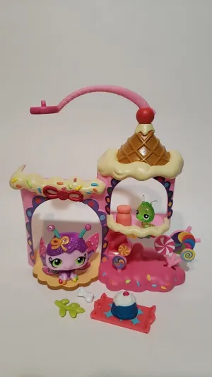 Littlest Pet Shop Candyswirl Dreams Fairy 3072  3073 with Playset and Accessories Set Authentic Lps NOV25J