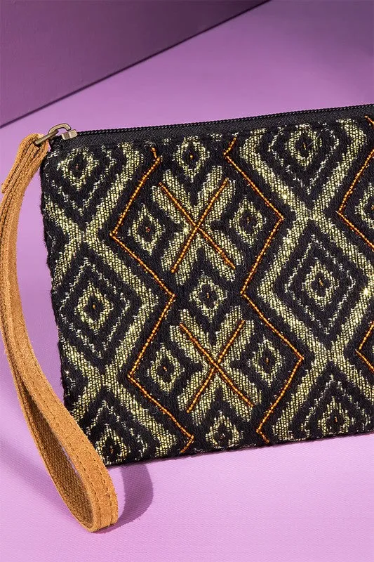 LUSTER ETHNIC PATTERNED WRISTLET