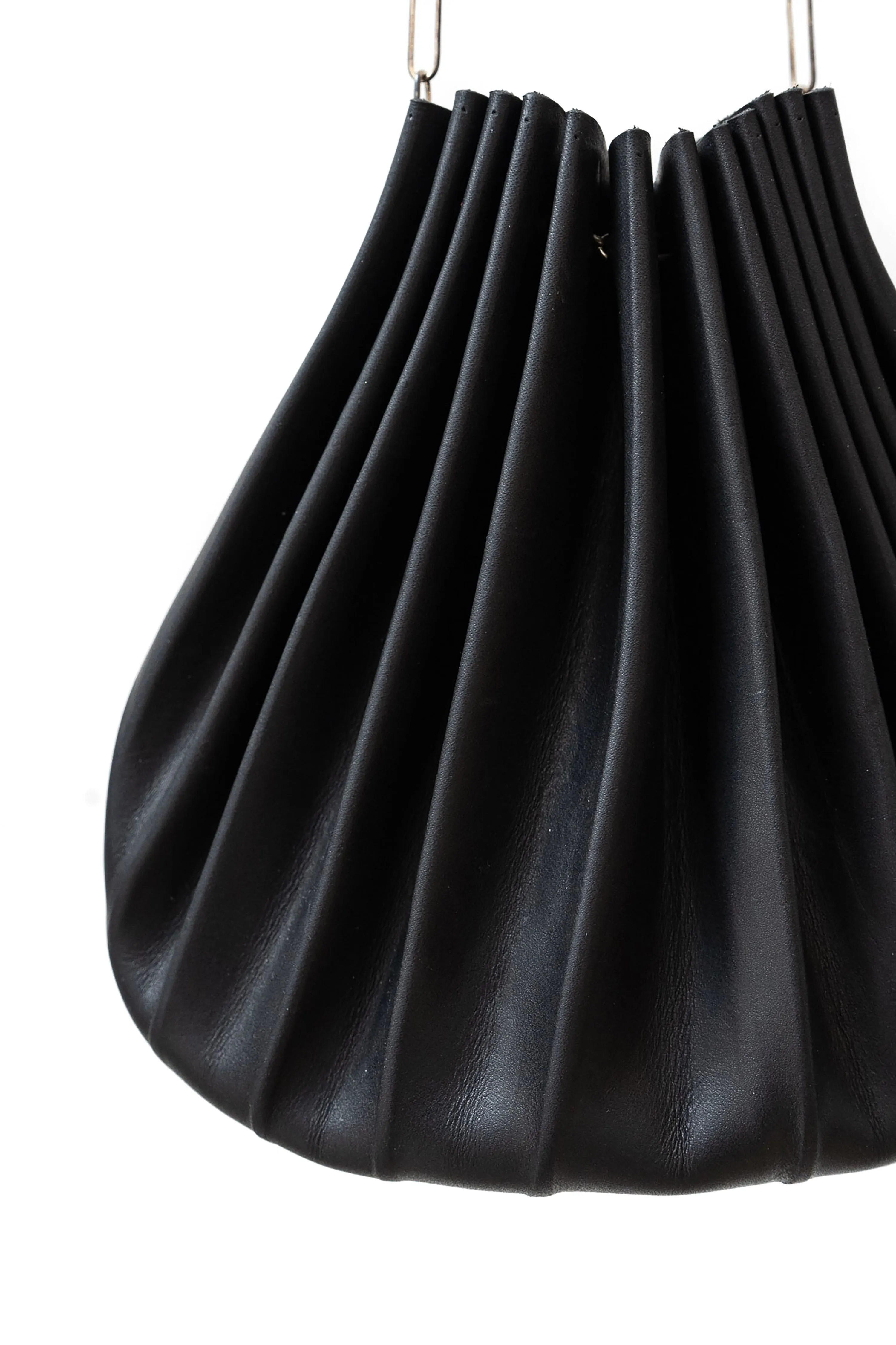 m.a /B70/C4 VA 1,0 extra small shell bag w/chain
