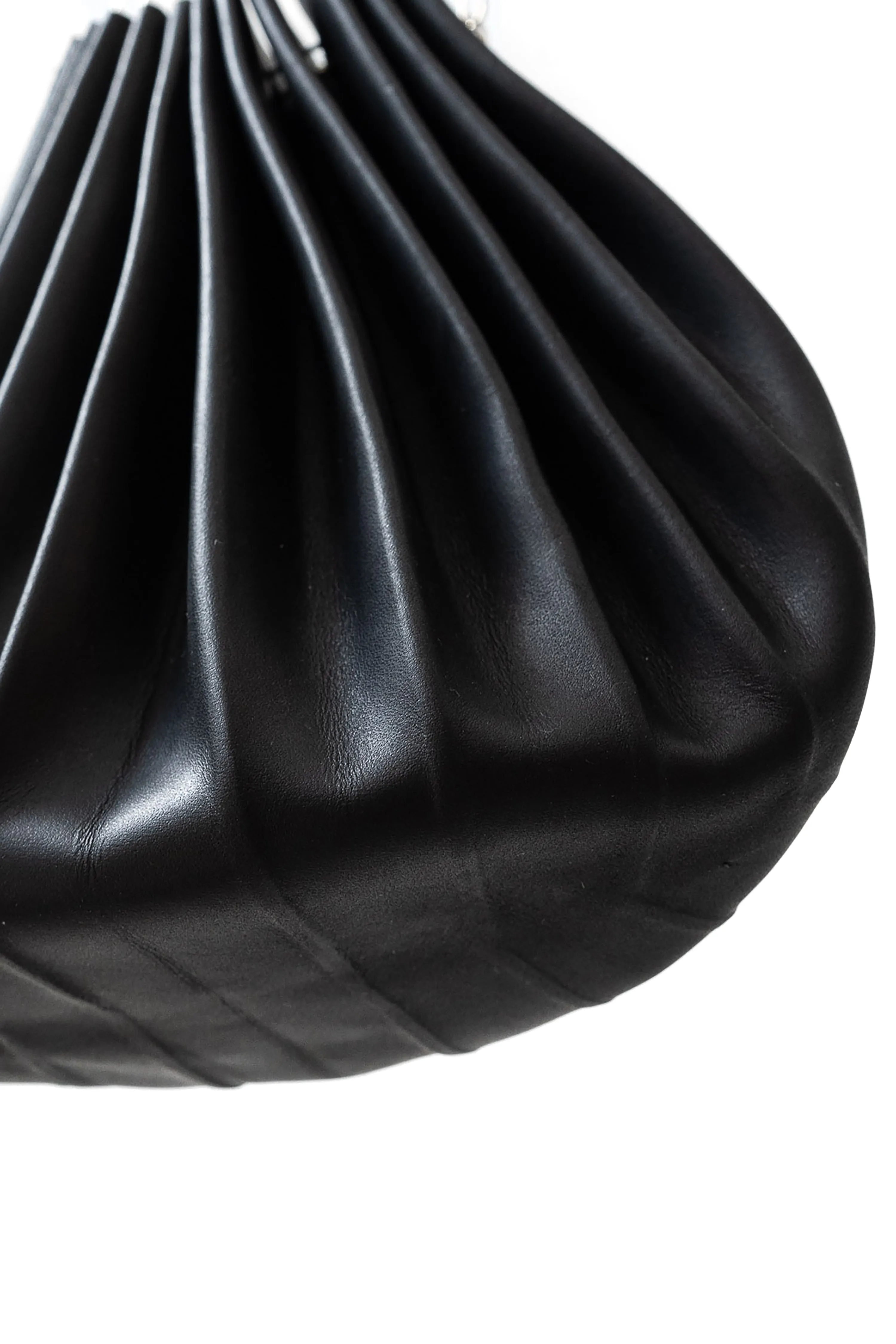 m.a /B70/C4 VA 1,0 extra small shell bag w/chain