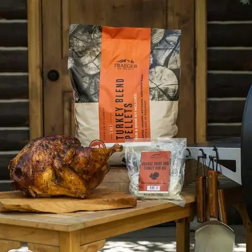 Traeger Limited edition Turkey Blend Pellets Orange Brine & Turkey Rub Kit PEL351