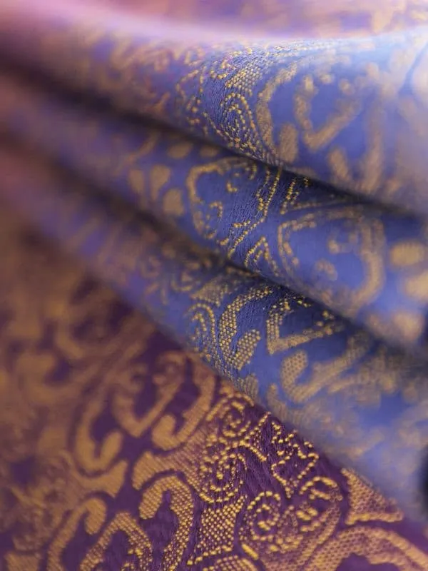 Victoriana Oro Woven Wrap by Oscha