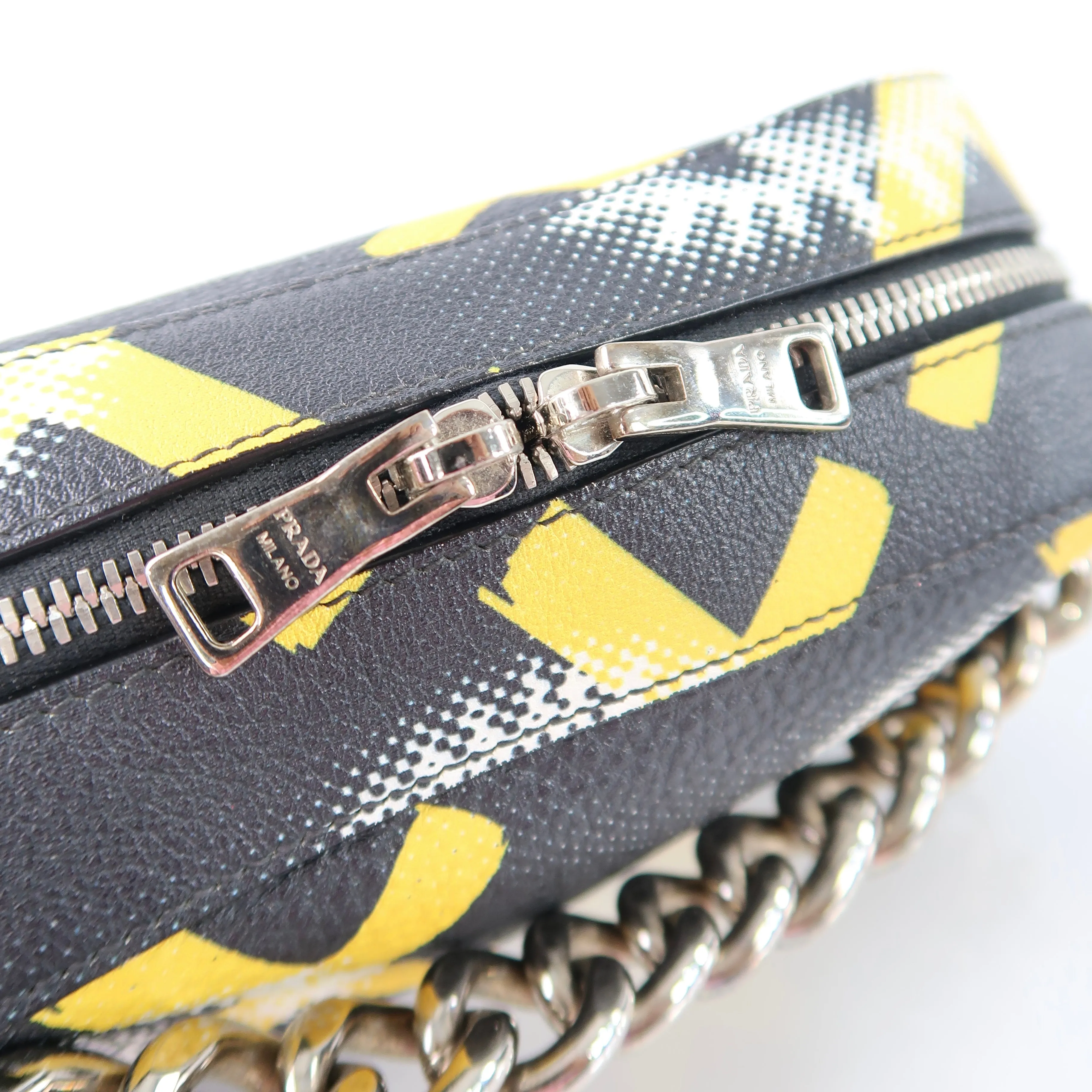 Vitello Daino Eye Inside Shoulder Bag